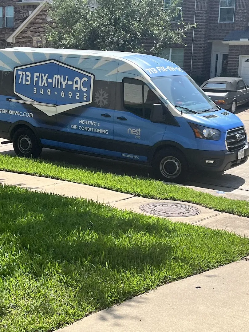 713 FIX-MY-AC — team or office photo